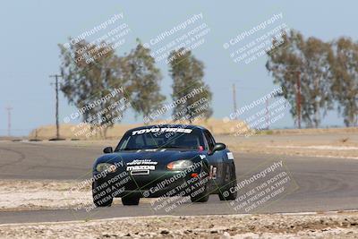 media/May-01-2022-CalClub SCCA (Sun) [[03a481c204]]/Group 5/Qualifying (I5)/